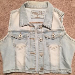 Rue 21 Jean Vest